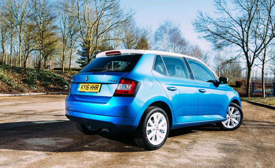  Skoda Fabia Colour Edition 2016 года  (фото 16 из 21)
